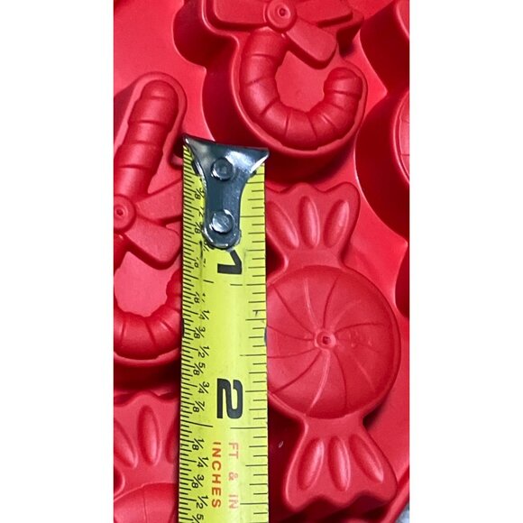 Christmas Flexible Ice Cube Trays Bundle of 3 - Picture 6 of 11